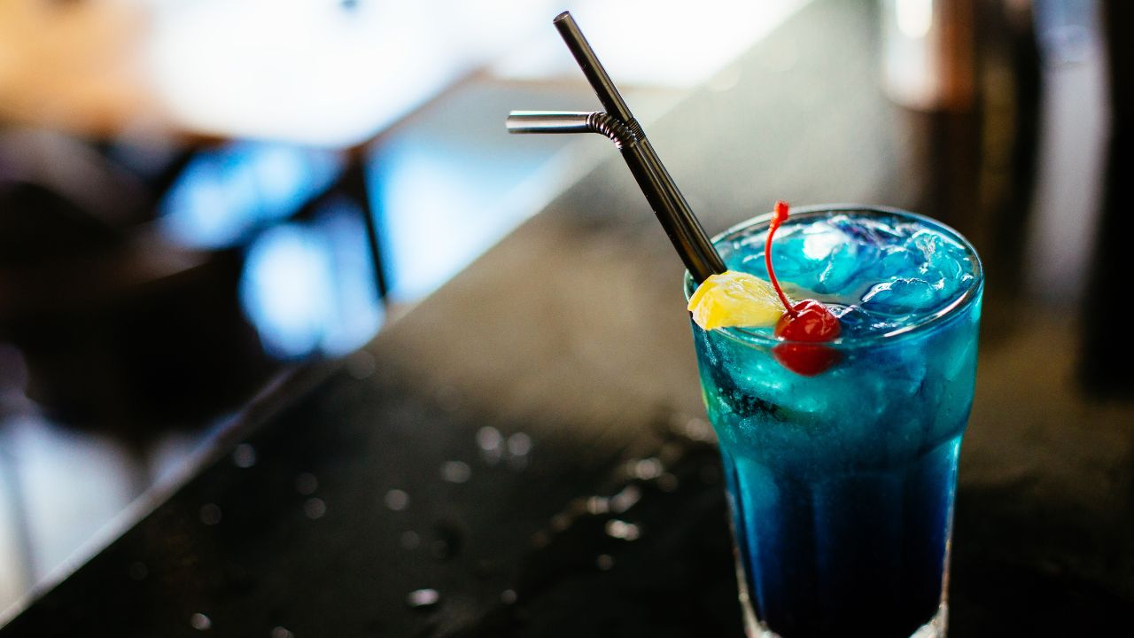 20 Bedazzling Blue Cocktails