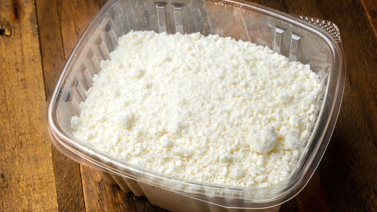 5 Awesome Cotija Cheese Substitutes 